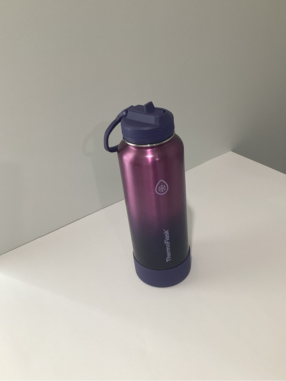 ThermoFlask Insulated Water Bottle - Purple Ombre